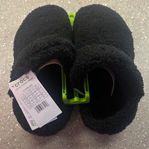 CROCS Black Fuzzy Slippers NWT